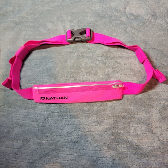Nathan Pink Running Belt - Picture 3 of 3